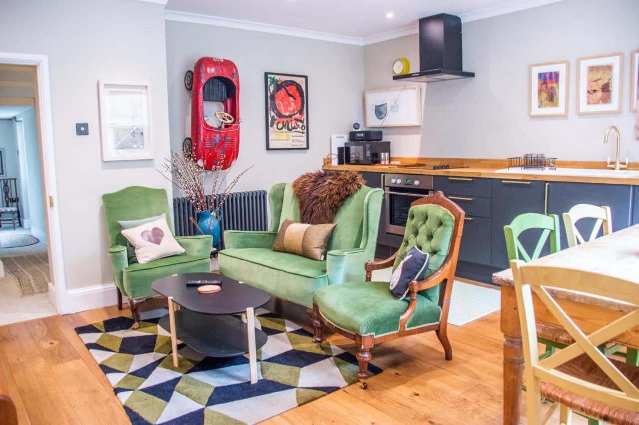Unique 2 Bed In The Heart Of Bath With Parking Leilighet Eksteriør bilde