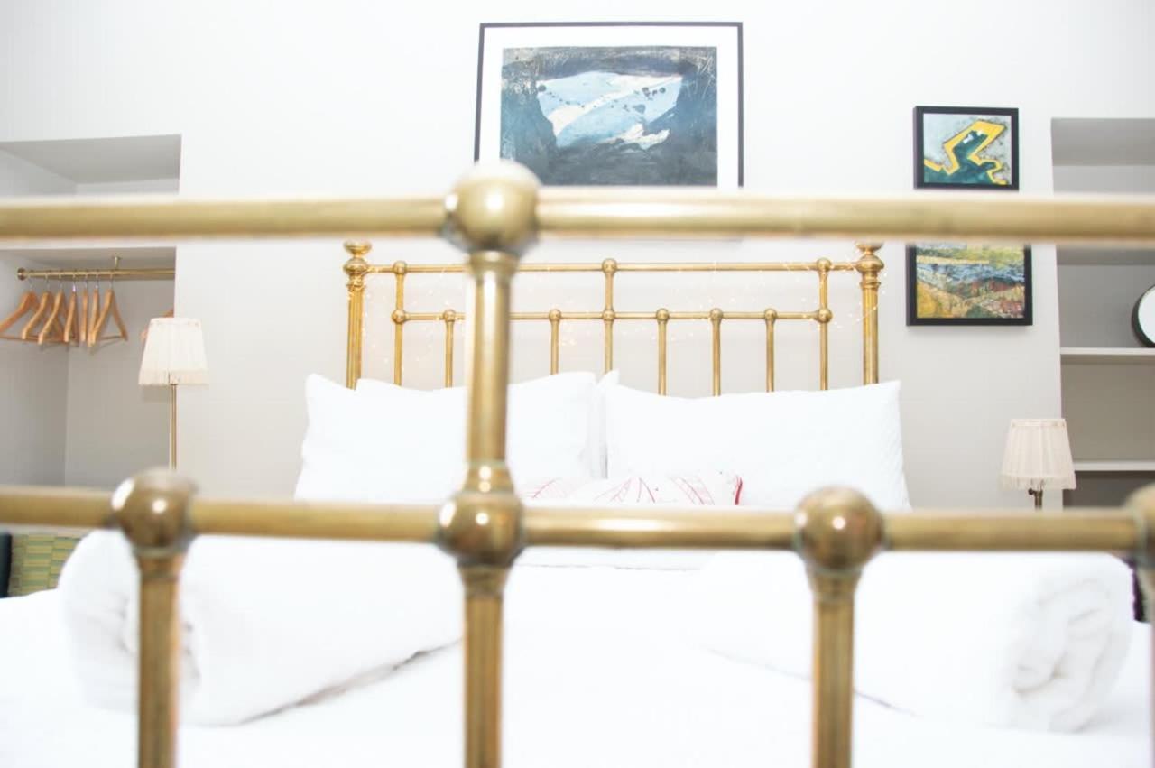Unique 2 Bed In The Heart Of Bath With Parking Leilighet Eksteriør bilde