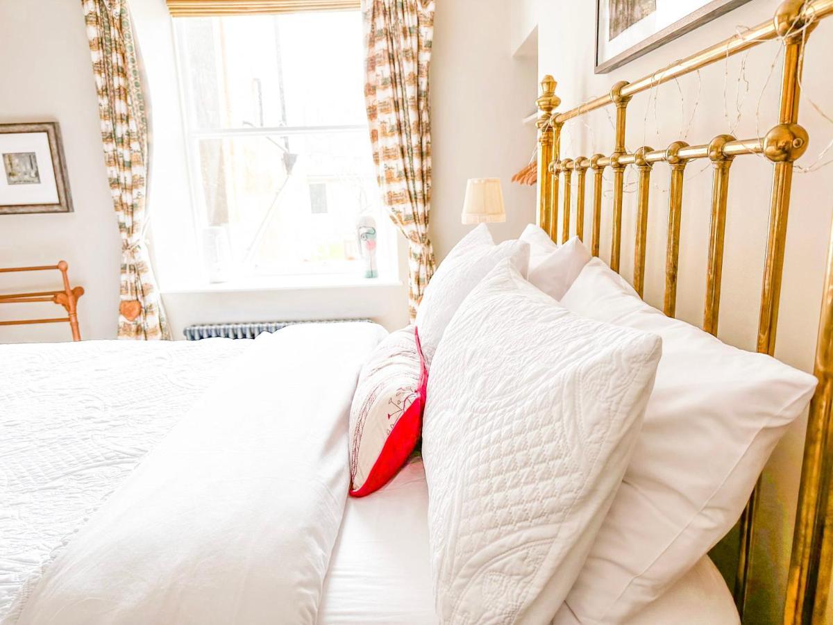 Unique 2 Bed In The Heart Of Bath With Parking Leilighet Eksteriør bilde