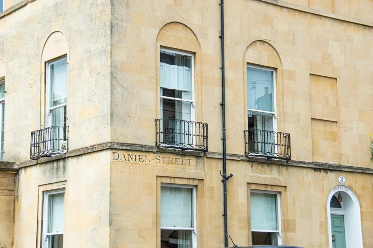 Unique 2 Bed In The Heart Of Bath With Parking Leilighet Eksteriør bilde
